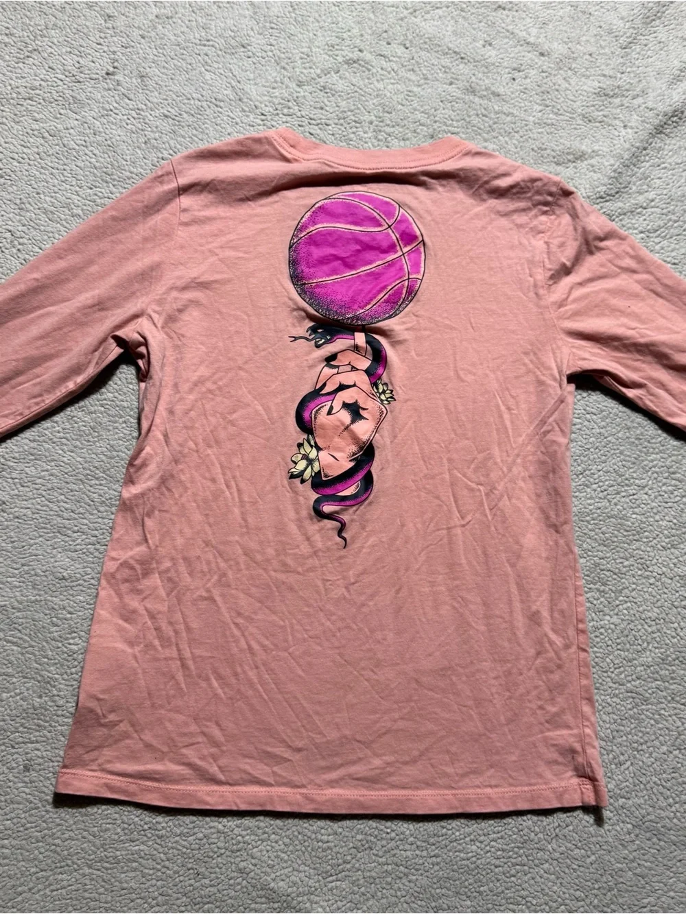 The Nike Tee Shirt Womens Small Long Sleeve Can’t Be‎ Defeated Fly Graphic Crew